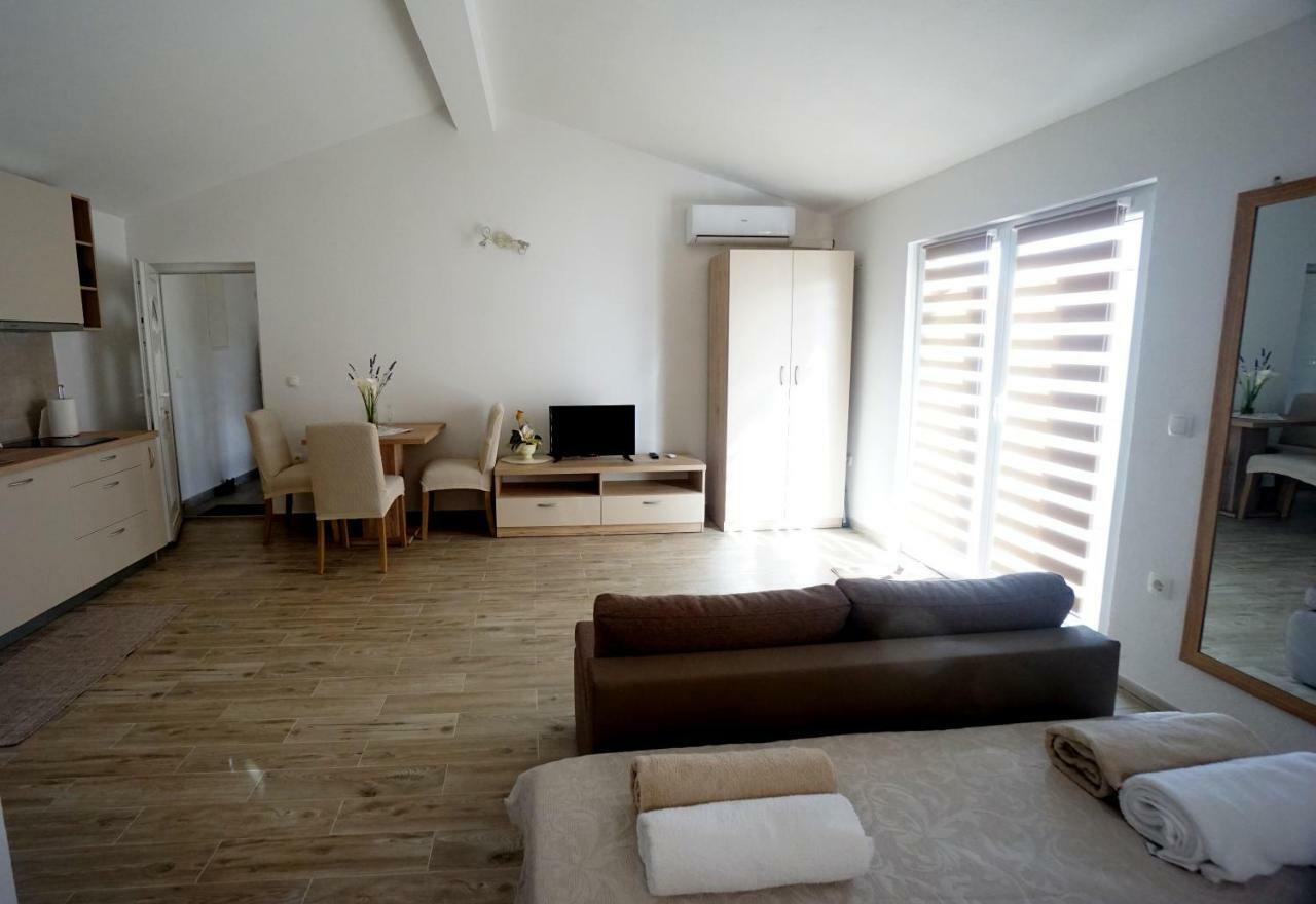 Apartments Sanja Jezera Esterno foto